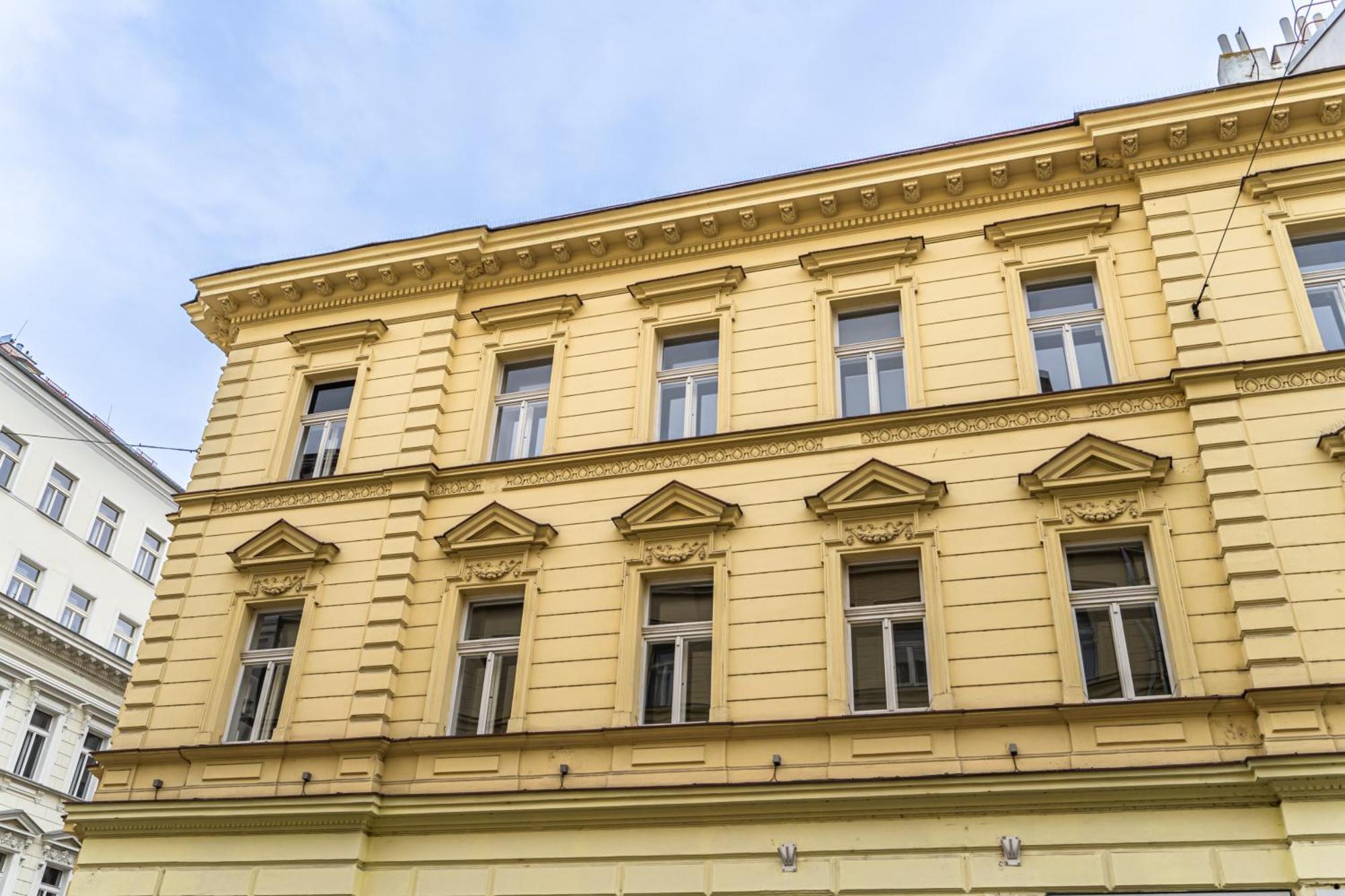 Lägenhet Kamenicka 23 Prag